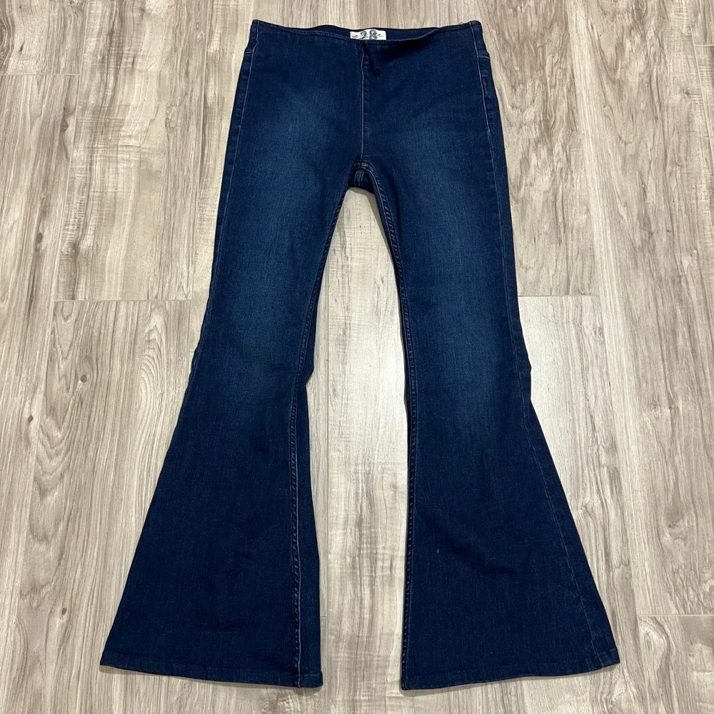 We The Free Free People Penny Pull On Flare Jeans Dark Wash Womens Size 28